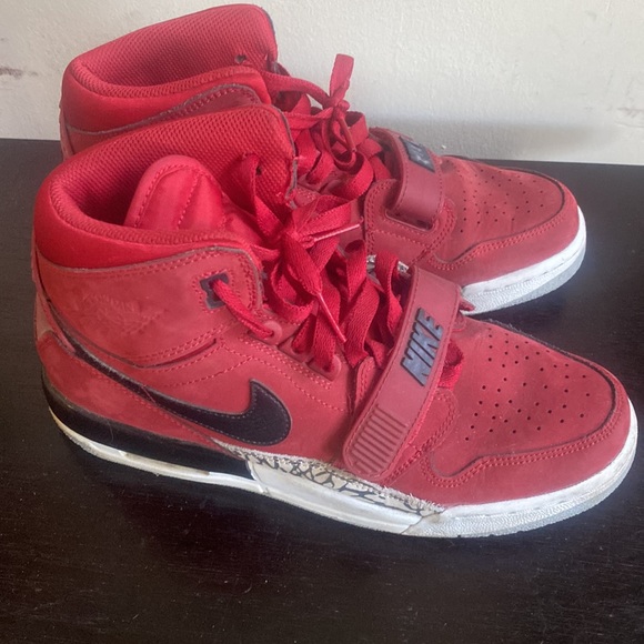 Nike Jordan 6.5Y Red High Top - Picture 3 of 6